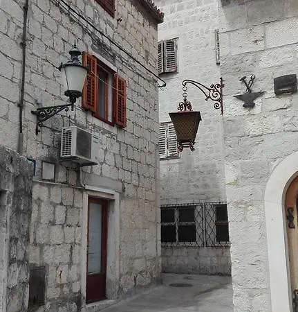 Apartment Irisha *