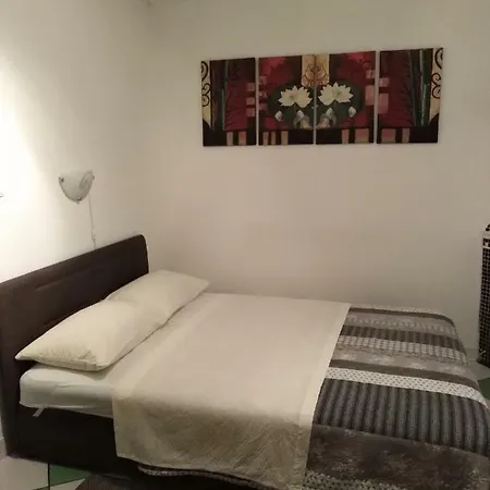 Apartament Irisha